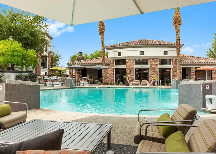Apartamento Cozysuites By The Stadium W Pool 07 *