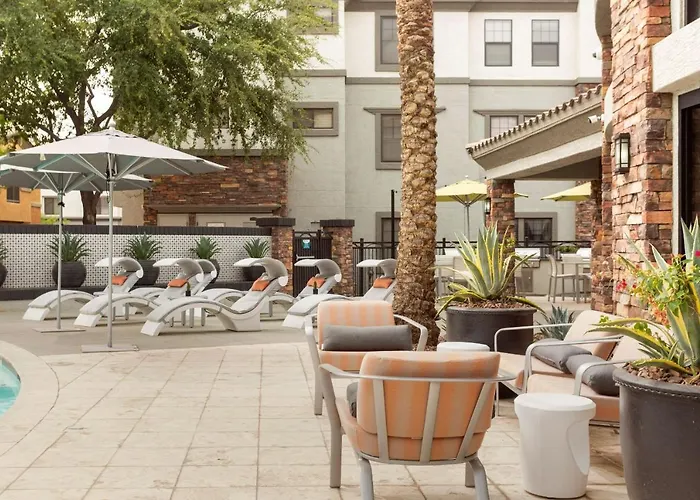 Apartamento Cozysuites By The Stadium W Pool 07 *